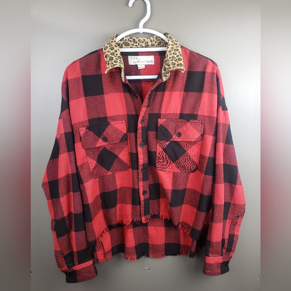Vintage Havana Large Red Black Buffalo Plaid Button Down Shirt Leopard Collar